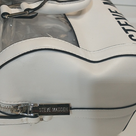 Final price drop. Steve Madden beautiful leather purse. (F) - Picture 2 of 11